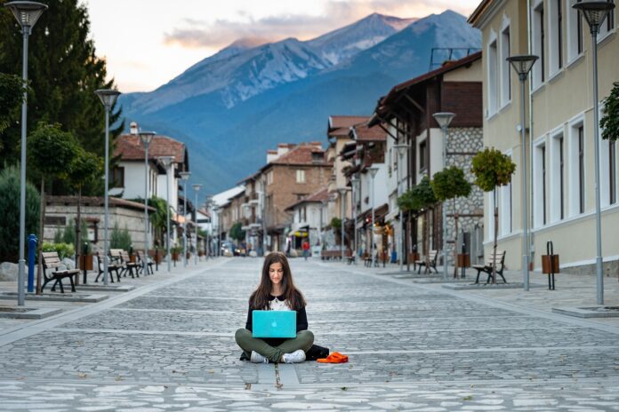 nomad digital în România